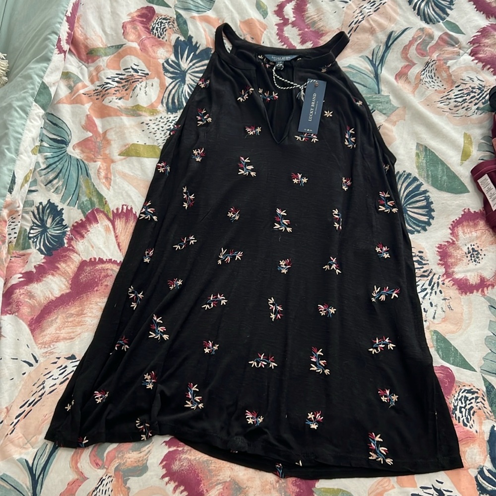 Lucky Brand top